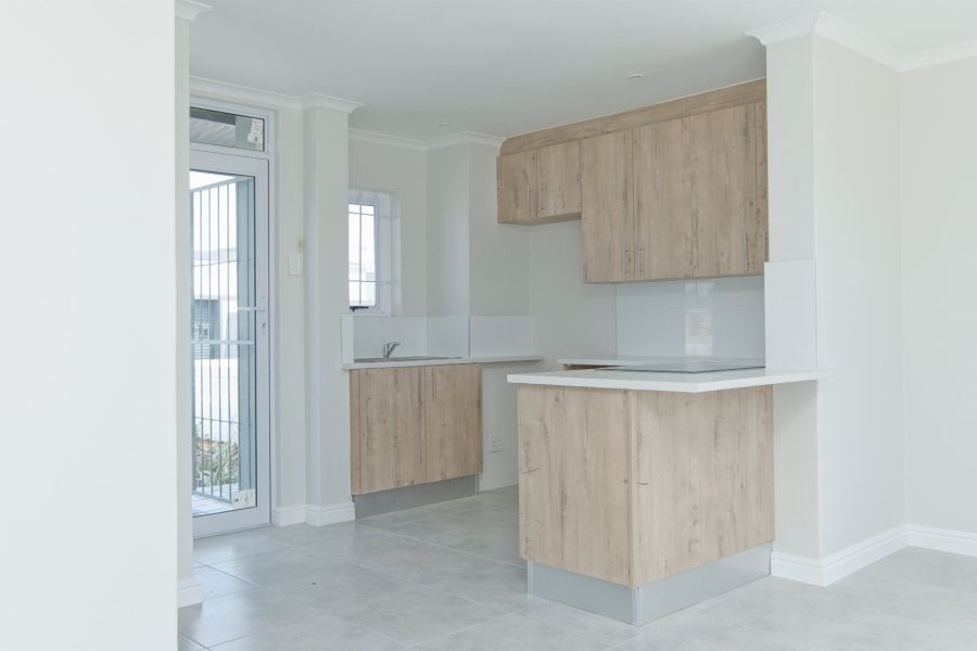 To Let 2 Bedroom Property for Rent in Parsonsvlei Eastern Cape